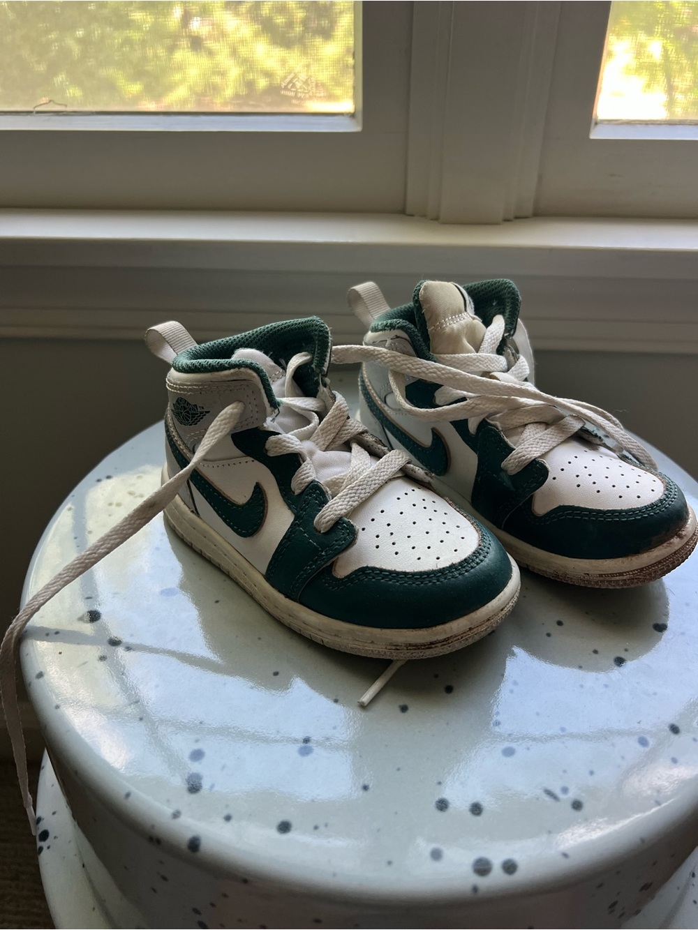 Jordan Toddler White and Green High-Top Sneakers